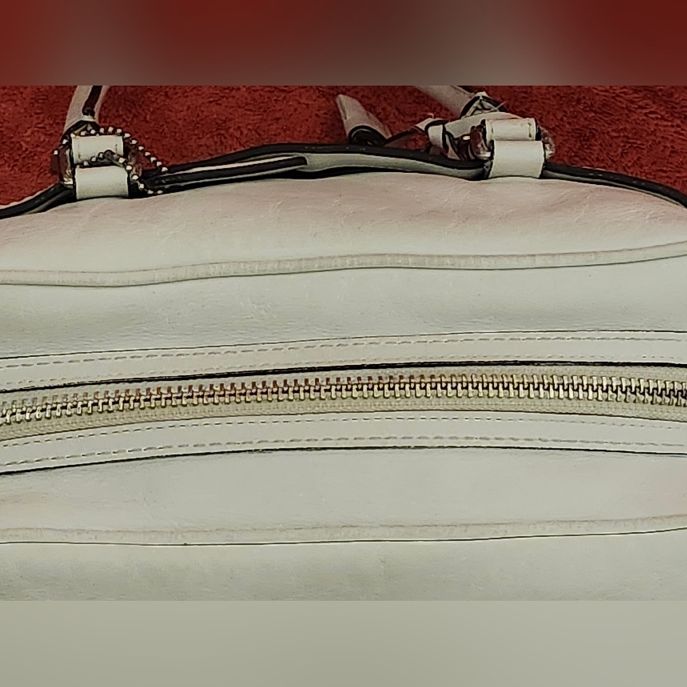 A Coach Hamptons satchel serial number B0751-F08AD5 - Picture 9 of 15
